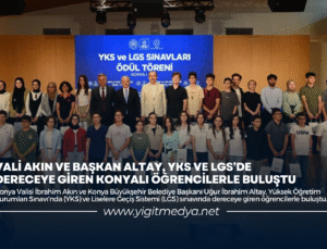 VALİ AKIN VE BAŞKAN ALTAY, YKS VE LGS’DE DERECEYE GİREN KONYALI ÖĞRENCİLERLE BULUŞTU