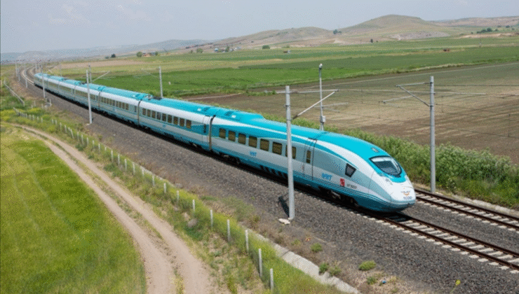 HIZLI TREN HATTINDA ÇALIŞMALARIN YIL SONUNDA TAMAMLANACAĞI AÇIKLANDI