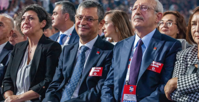 CHP’NİN KURULTAY DAVASI ERTELENDİ