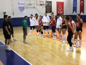 FDM YAPI EREĞLİ BELEDİYESPOR, İLBANK DEPLASMANI ÖNCESİ HAZIRLIKLARINI TAMAMLADI