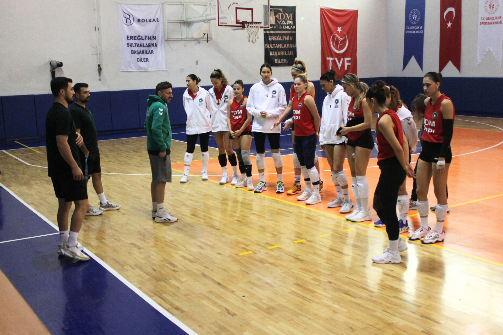 FDM YAPI EREĞLİ BELEDİYESPOR, İLBANK DEPLASMANI ÖNCESİ HAZIRLIKLARINI TAMAMLADI