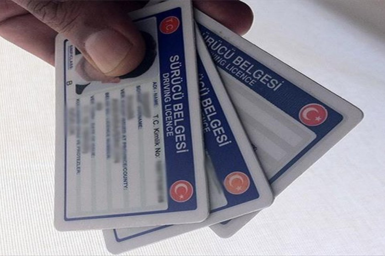 EHLİYETİNİ YENİLEMEYENLER DİKKAT! SİGORTA HASARI KARŞILAMAYACAK