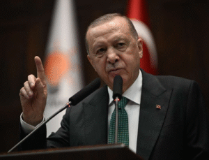 CUMHURBAŞKANI ERDOĞAN: “ONLAR YALAN ÜRETİYOR, BİZ GÜNDE 550 KONUT İNŞA EDİYORUZ”