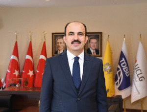 BAŞKAN ALTAY’DAN ÜNİVERSİTELİLERE MERAK UYANDIRAN PAYLAŞIM