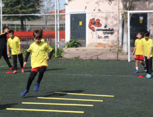 BAŞKAN ALTAY: “28 İLÇEMİZDE KIŞ SPOR OKULUMUZA KATILAN 13 BİN ÖĞRENCİMİZE BAŞARILAR DİLİYORUM”