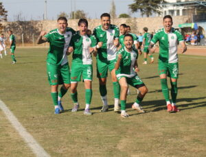 FDM YAPI EREĞLİSPOR 4 MAÇLIK BERABERLİK SERİSİNİ SONLANDIRDI; ZİRVE İNADINI SÜRDÜRDÜ