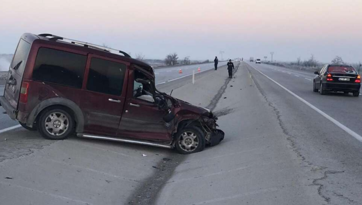 EREĞLİ’DE HAFİF TİCARİ ARAÇ TAKLA ATTI: SÜRÜCÜ YARALANDI