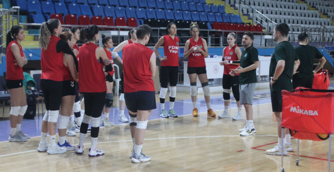 FDM YAPI EREĞLİ BELEDİYESPOR, AFYON BELEDİYE YÜNTAŞ MAÇINA KİLİTLENDİ!