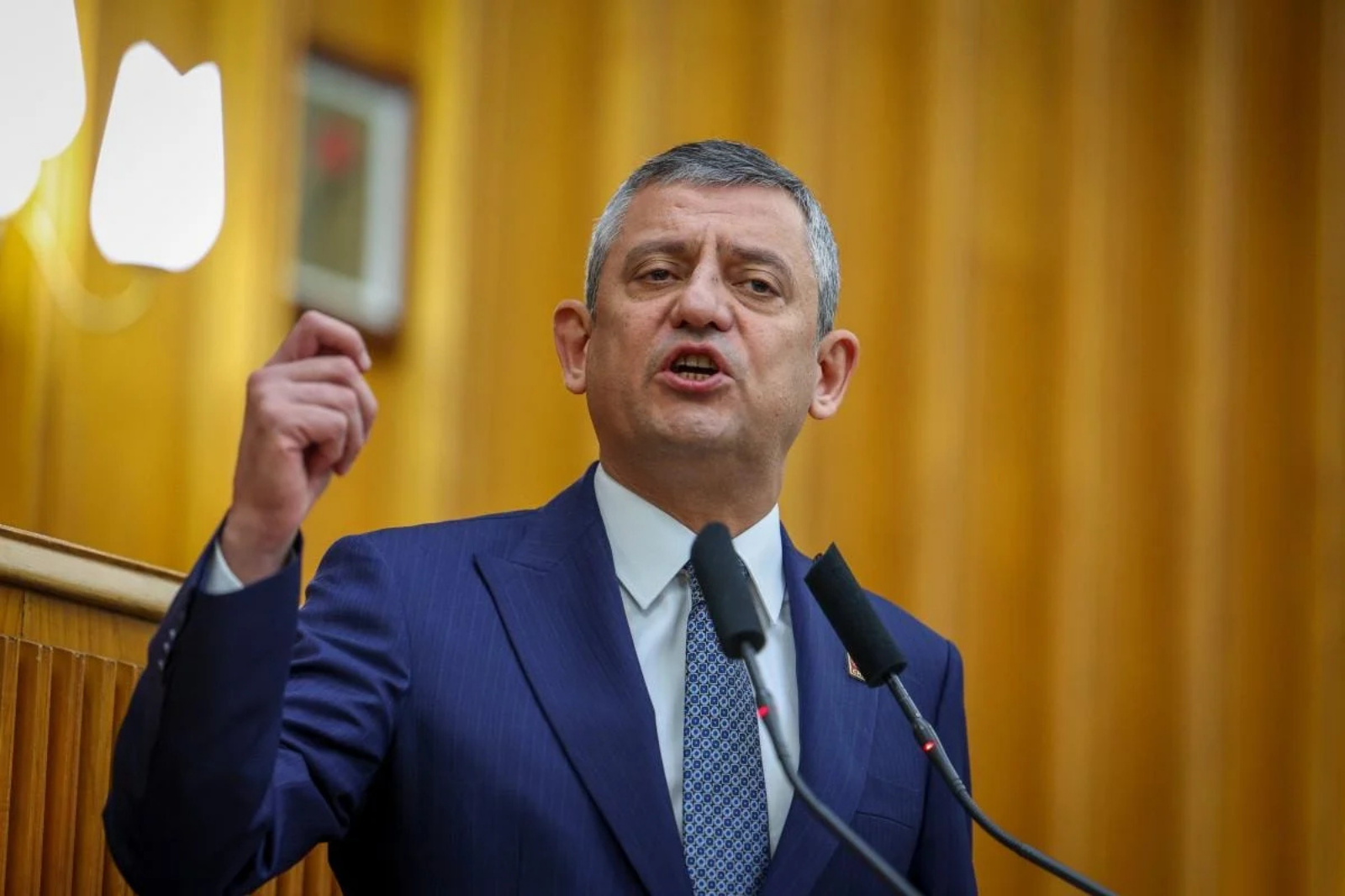 ÖZGÜR ÖZEL: “2026 GEÇİM DEĞİL, SEÇİM YILIDIR”