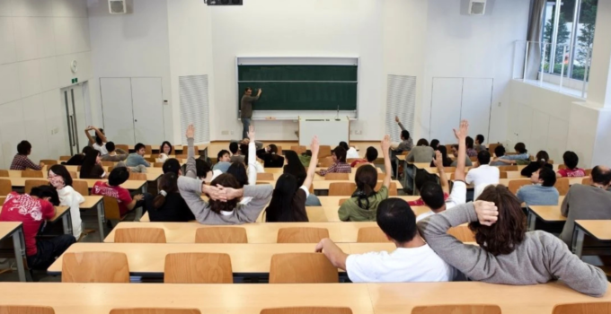 ÜNİVERSİTELER 3 YILA MI DÜŞECEK? YENİ DÜZENLEMENİN DETAYLARI ORTAYA ÇIKTI