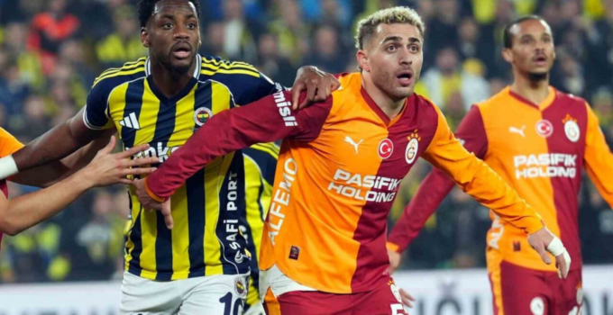 SÜPER FİNALDE DEV DERBİ! FENERBAHÇE İLE GALATASARAY KUPA İÇİN SAHAYA ÇIKIYOR