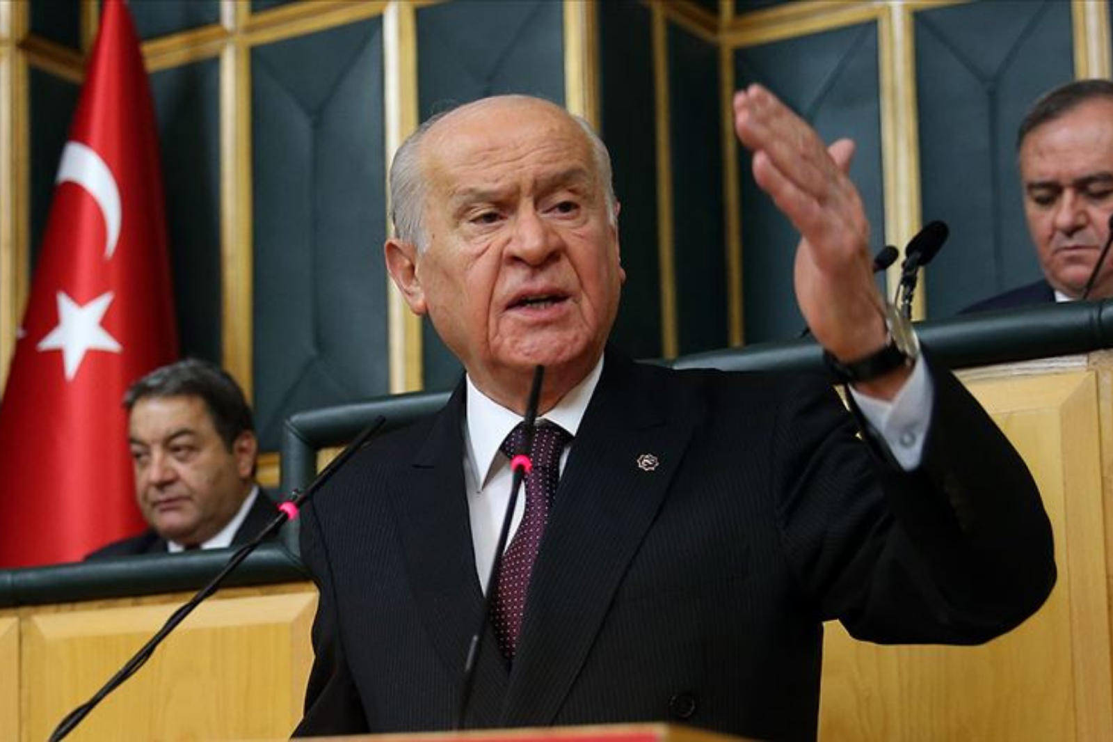 MHP LİDERİ BAHÇELİ: “EMEKLİLERİMİZİ SEFALET ÜCRETİNE MAHKÛM EDEMEYİZ”