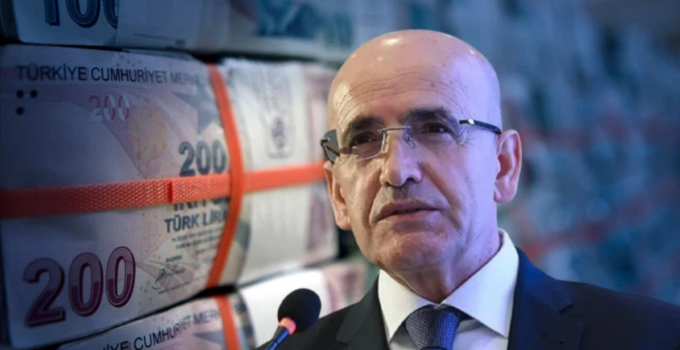 BAKAN ŞİMŞEK: “2025’TE ENFLASYON 13,5 PUAN GERİLEDİ”