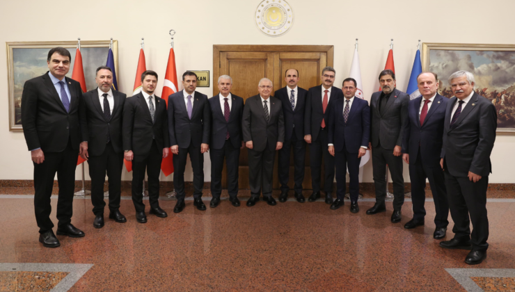 KONYA HEYETİNDEN MİLLİ SAVUNMA BAKANI YAŞAR GÜLER’E ZİYARET