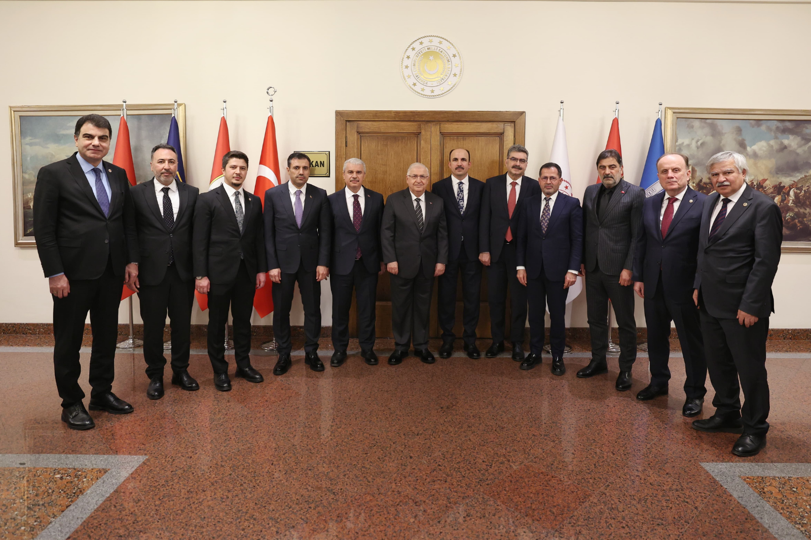 KONYA HEYETİNDEN MİLLİ SAVUNMA BAKANI YAŞAR GÜLER’E ZİYARET