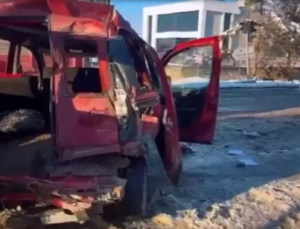 EREĞLİ’DE KIRMIZI IŞIK KAZASI: 2 YARALI