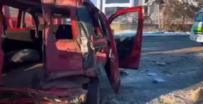 EREĞLİ’DE KIRMIZI IŞIK KAZASI: 2 YARALI