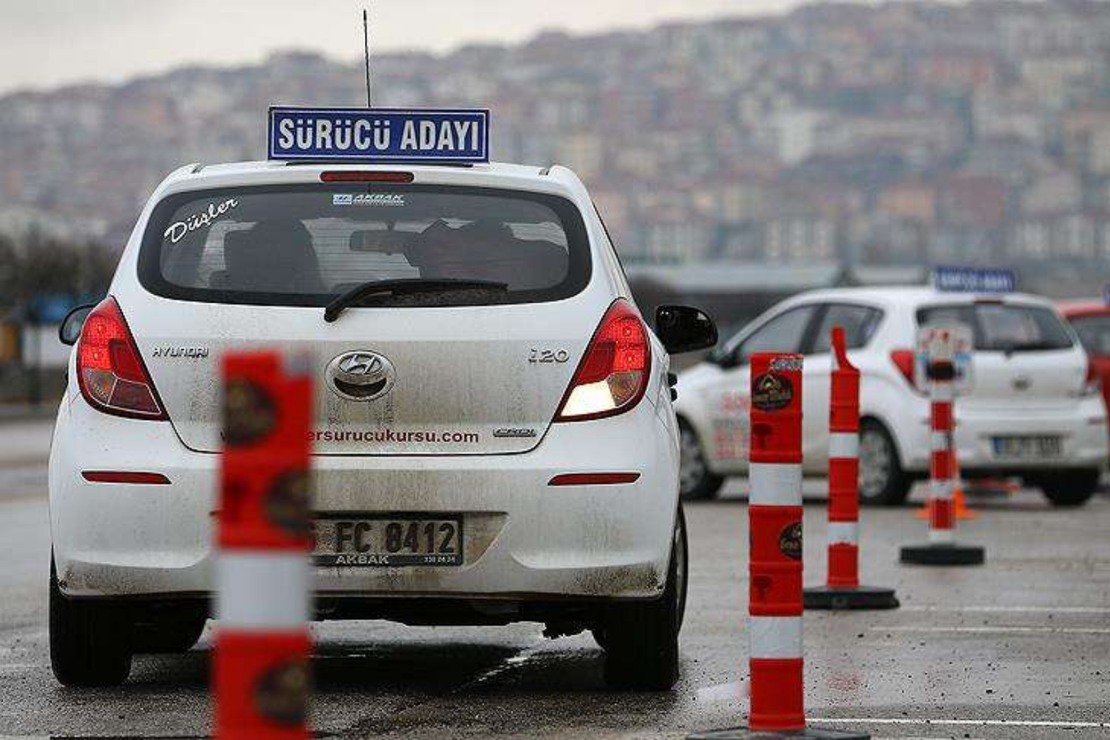 EHLİYET SINAVLARINDA YENİ DÖNEM: DİREKSİYON SINAVLARI KAMERAYLA KAYIT ALTINA ALINABİLİR