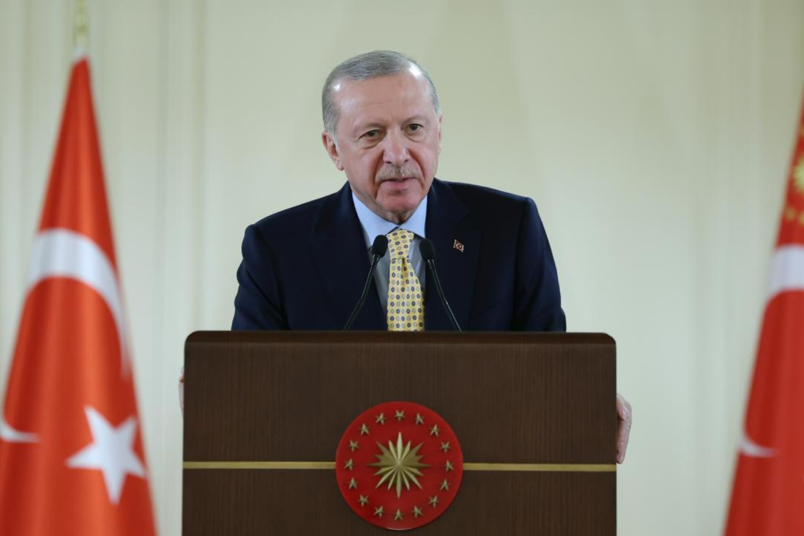 CUMHURBAŞKANI ERDOĞAN: “TÜRKİYE GÜVENLİĞİ İÇİN SINIRLARI ÖTESİNDE HER TÜRLÜ ADIMI ATAR”
