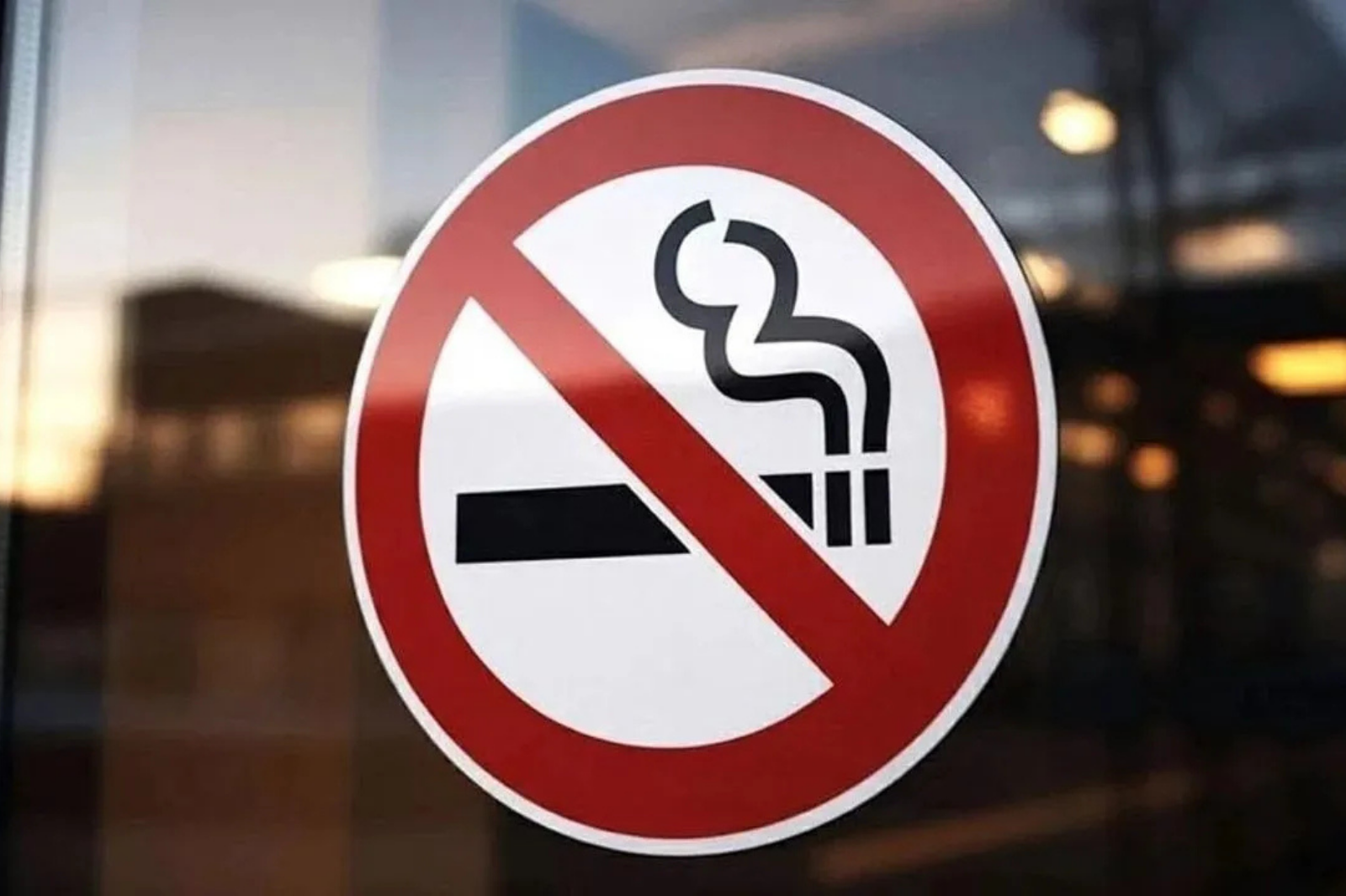 SİGARA YASAĞI DÜZENLEMESİ GENİŞLİYOR