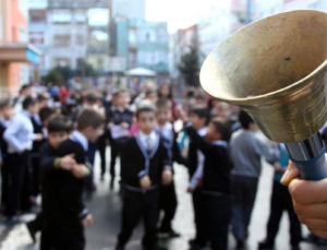 MEB DUYURDU: ARA TATİL İLE RAMAZAN BAYRAMI AYNI DÖNEME DENK GELİYOR