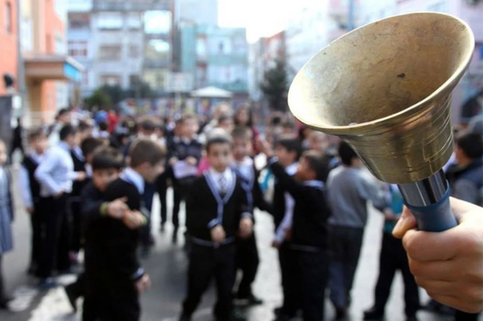 MEB DUYURDU: ARA TATİL İLE RAMAZAN BAYRAMI AYNI DÖNEME DENK GELİYOR