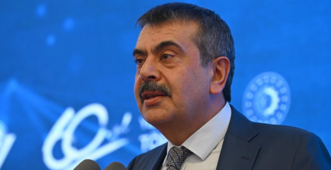 BAKAN TEKİN’DEN 10 BİN ÖĞRETMEN ATAMASI AÇIKLAMASI