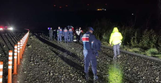 BALIKESİR’DE F-16 UÇAĞI DÜŞTÜ, BİR PİLOTUMUZ ŞEHİT OLDU