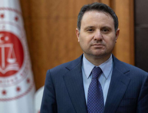 ADALET BAKANI AKIN GÜRLEK’TEN ÖZGÜR ÖZEL’İN İDDİALARINA YANIT: MAL VARLIĞINI AÇIKLADI