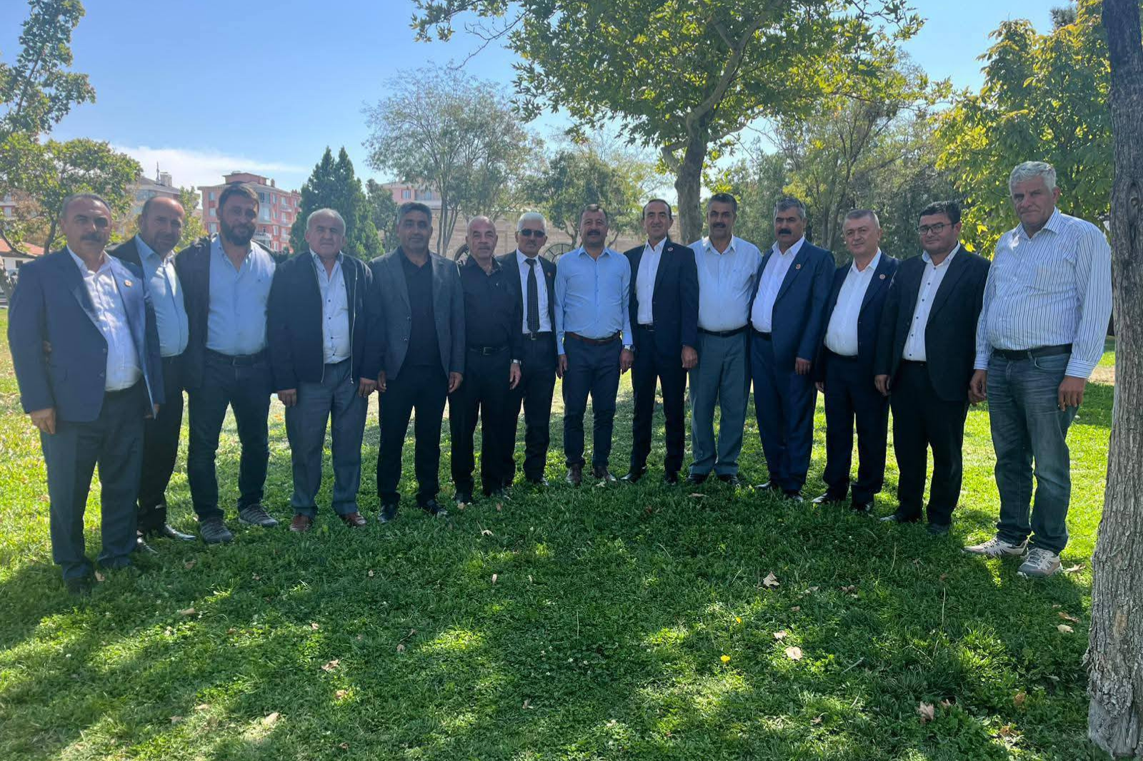 EREĞLİ MUHTARLARINDAN “İL OLMA” ÖNERGESİNE TAM DESTEK: “BU SÜREÇ SİYASET ÜSTÜDÜR”