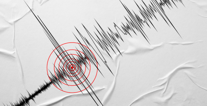 ANTALYA 4.5 İLE SALLANDI