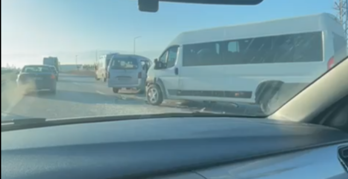 EREĞLİ’DE İKİ ARAÇ ÇARPIŞTI