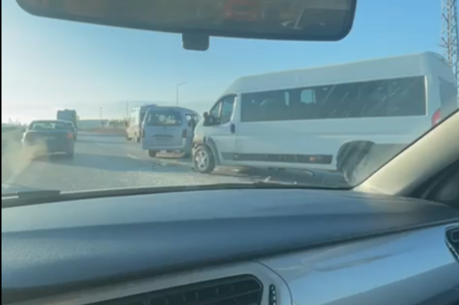 EREĞLİ’DE İKİ ARAÇ ÇARPIŞTI