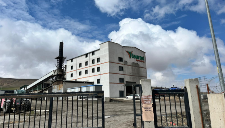 ULUKIŞLA’DA İŞÇİ DİRENİŞİ: ÇALIŞANLAR 4-5 AYDIR MAAŞ ALAMIYOR, HAKLARINI ARIYOR