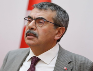 OKULLARDA ARA TATİL KALDIRILIYOR MU? BAKAN TEKİN’DEN AÇIKLAMA