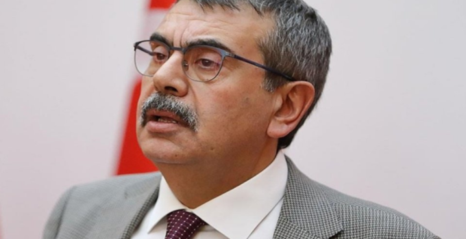 OKULLARDA ARA TATİL KALDIRILIYOR MU? BAKAN TEKİN’DEN AÇIKLAMA