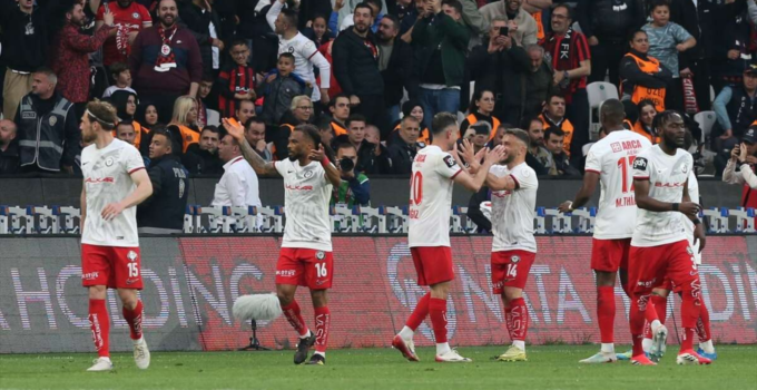 SÜPER LİG’E YÜKSELEN SON TAKIM ÇORUM FK OLDU