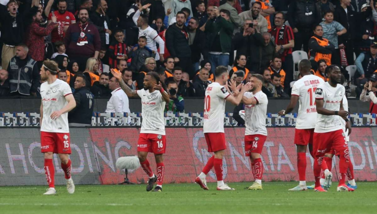 SÜPER LİG’E YÜKSELEN SON TAKIM ÇORUM FK OLDU
