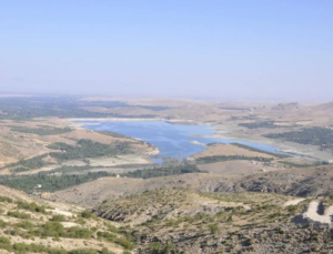 İVRİZ BARAJI %85 DOLULUĞA ULAŞTI: KONTROLLÜ SU TAHLİYESİ BAŞLIYOR