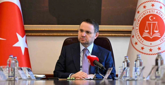 BAKAN GÜRLEK: “YASA DIŞI BAHİS OYNAYANLAR İÇİN YENİ DÜZENLEME GELİYOR”