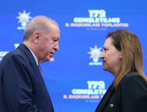 AFYONKARAHİSAR BELEDİYE BAŞKANI BURCU KÖKSAL AK PARTİ’YE KATILDI
