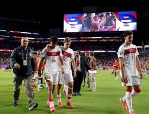DÜNYA KUPASI’NA ERKEN VEDA: A MİLLİ TAKIMIMIZ PARAGUAY’A 1-0 MAĞLUP OLDU
