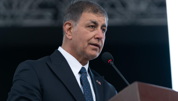 İZMİR BÜYÜKŞEHİR BELEDİYE BAŞKANI CEMİL TUGAY CHP’DEN İSTİFA ETTİ
