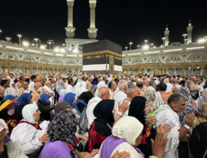 KONYA BÜYÜKŞEHİR’İN VEFA UMRESİ’NDE KURA HEYECANI: İSİMLER BUGÜN BELLİ OLUYOR!