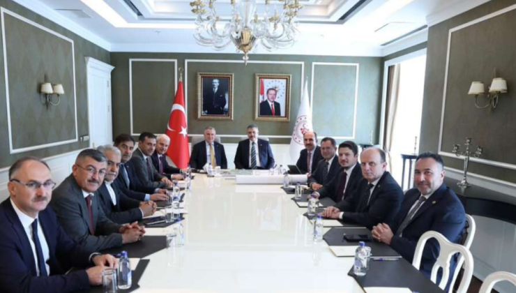KONYA’NIN GENÇLİK VE SPOR YATIRIMLARI ANKARA’DA MASAYA YATIRILDI