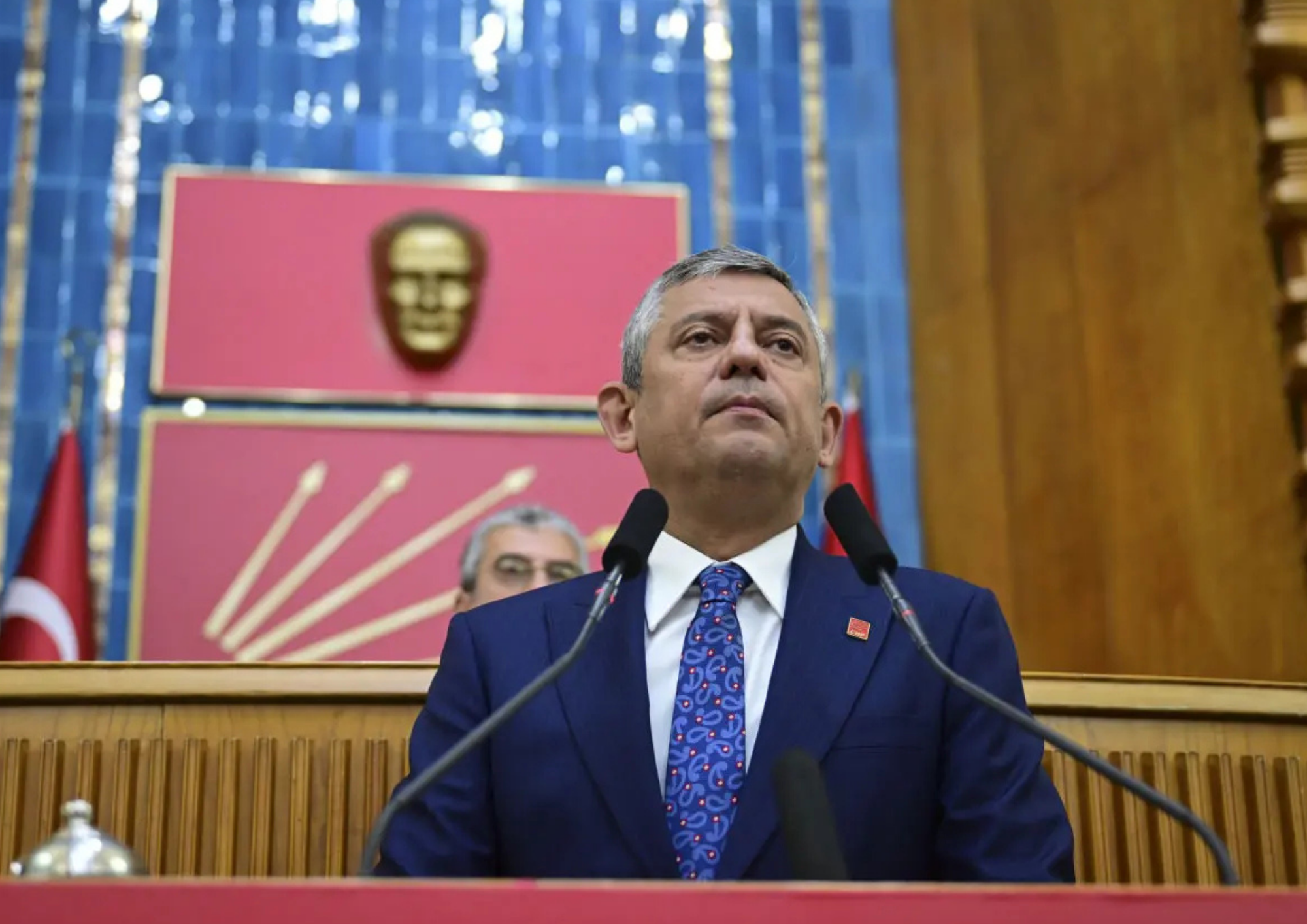 ÖZGÜR ÖZEL: “YENİ PARTİMİZİ MİLLETİMİZİN SEÇTİĞİ VEKİLLERLE KURUYORUZ”
