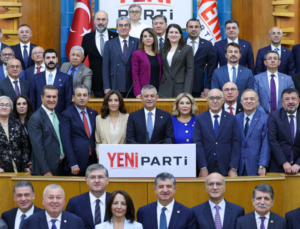 200’ÜN ÜZERİNDE BELEDİYE BAŞKANI CHP’DEN İSTİFA ETTİ: YENİ PARTİ’YE KATILIYORLAR