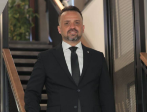 AK PARTİ EREĞLİ İLÇE BAŞKANI İBRAHİM EROL GÖREVİNDEN AYRILDI