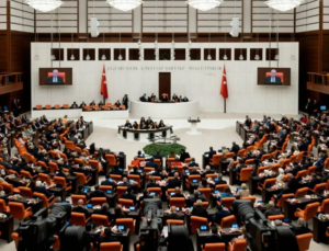 “TERÖRSÜZ TÜRKİYE” DÜZENLEMESİ İMZAYA AÇILDI: GÖZLER TBMM’DE