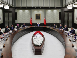KABİNE CUMHURBAŞKANI ERDOĞAN BAŞKANLIĞINDA TOPLANIYOR: MASADA KRİTİK BAŞLIKLAR VAR